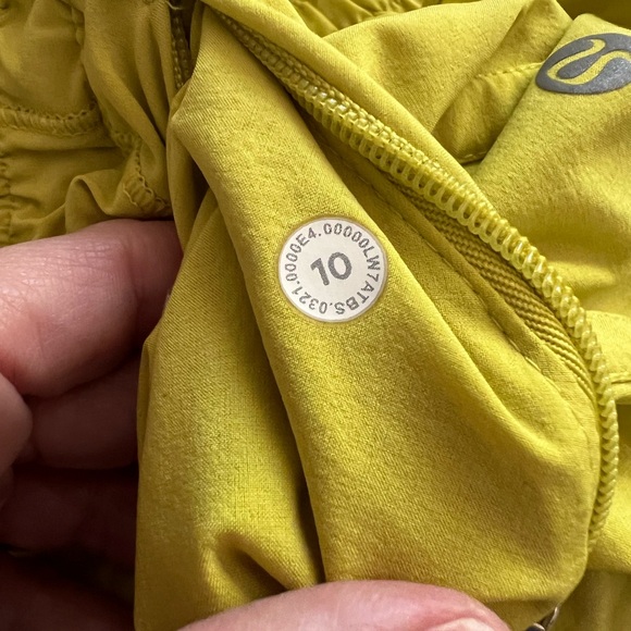 Lululemon track that limon shorts - Picture 4 of 4